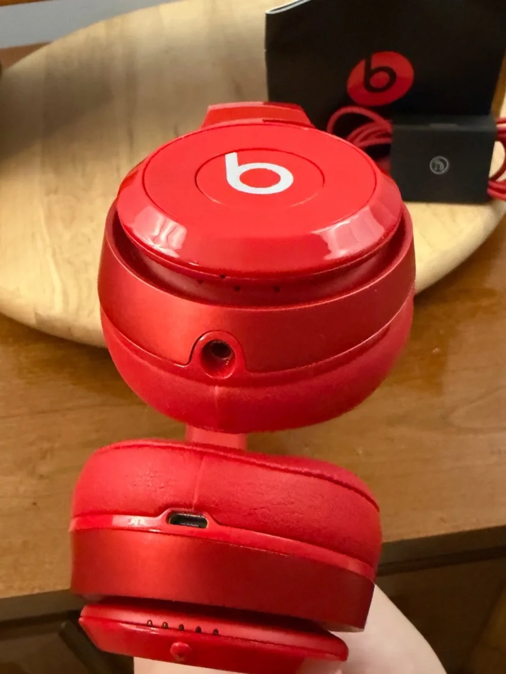 Beats by Dr Dre Solo 2 Wireless On The Ear Headphones Red W Case Tested Works - Picture 9 of 9